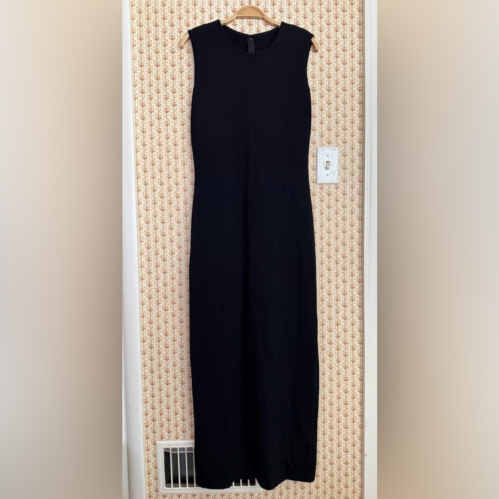 St. John Vintage Santana Knit Black Sleeveless Midi Sheath Dress | 6 - Picture 2 of 7